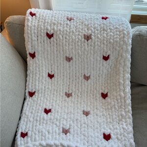 Handmade Chunky Knit White Blanket with Red and Pink Hearts
